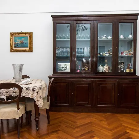 Capitano Nino Apartment *